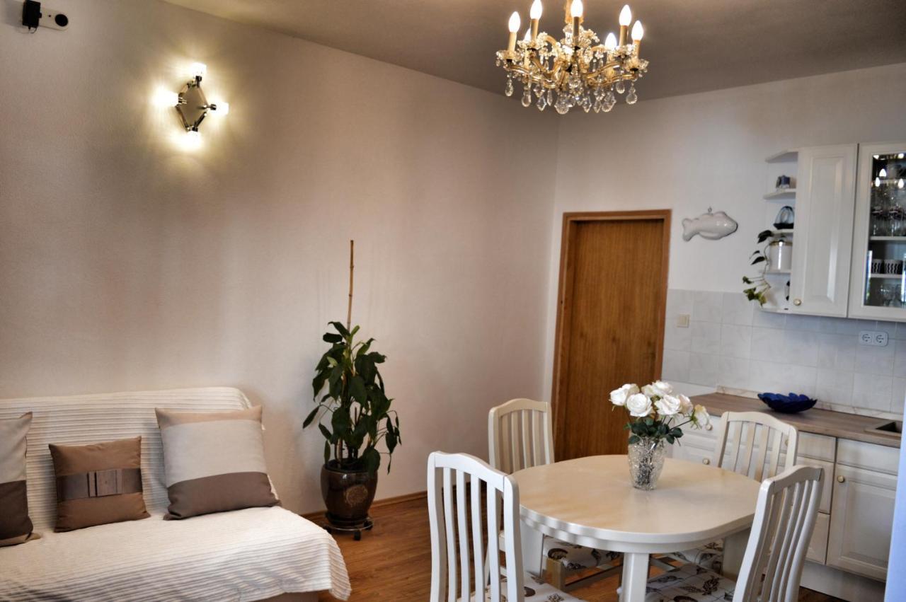 Apartment Nikolic Kaštela Kültér fotó