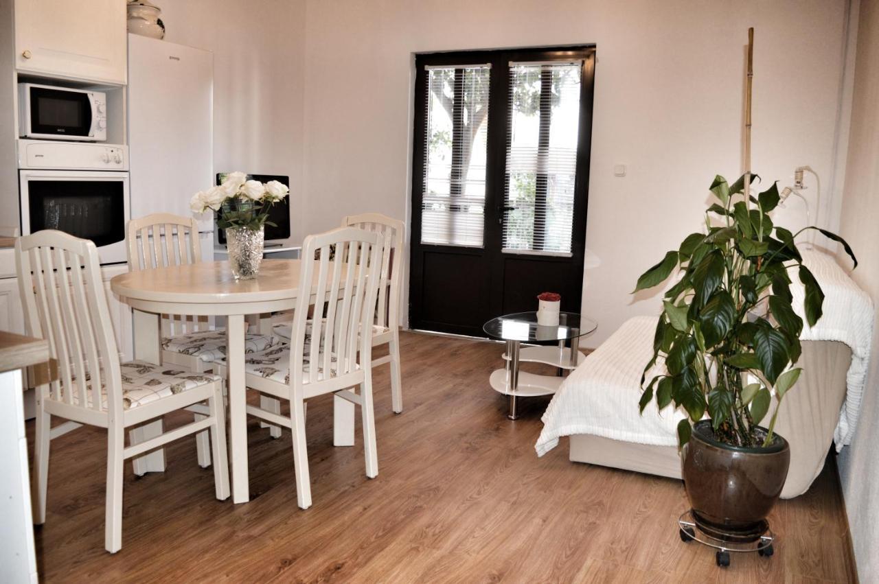 Apartment Nikolic Kaštela Kültér fotó