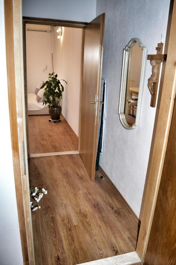 Apartment Nikolic Kaštela Kültér fotó