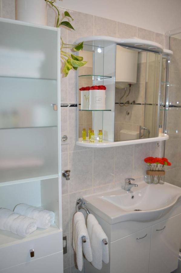 Apartment Nikolic Kaštela Kültér fotó
